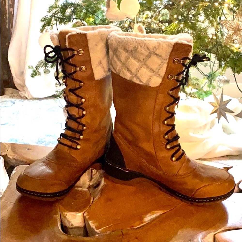Sorel tall whistler winter boots